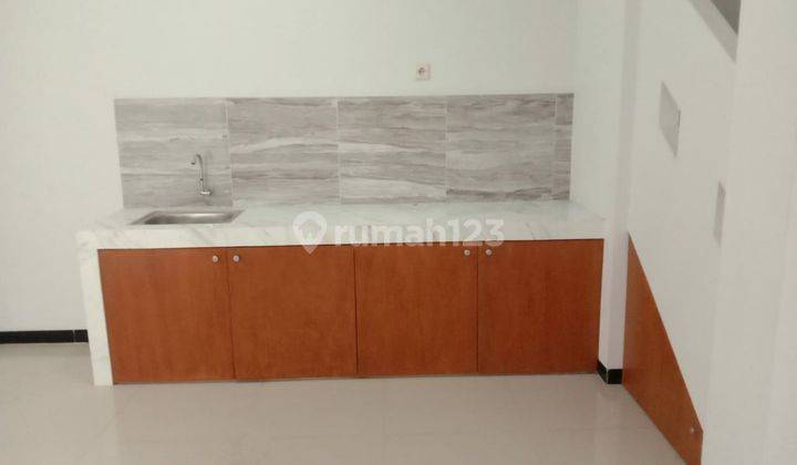 Rumah Baru 2Lt Strategis Tengah Kota 16