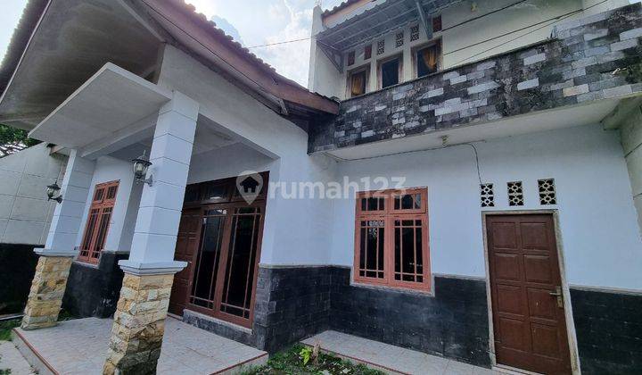 Rumah Bagus 1.5Lt Dekat Kampus UNISRI Dan RS Ngipang 1