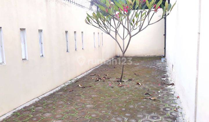 Kontrakan Rumah Bagus Tengah Kota Dekat Jalan Raya 14