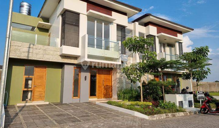 Perum Cluster Elite Rumah Mewah Baru 2Lt Stragetis Area Colomadu 1