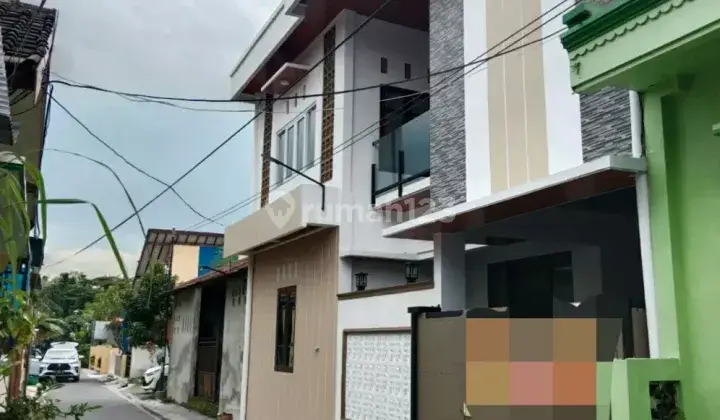 Rumah Mewah 2 Lt Dekat Jl Raya Dan Kampus Ums 2