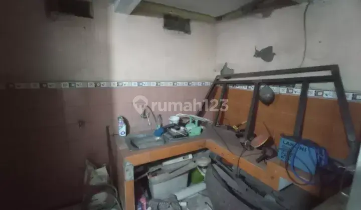 Ruang Usaha Ruko 2 Lt Strategis Pinggir Jalan Raya 3