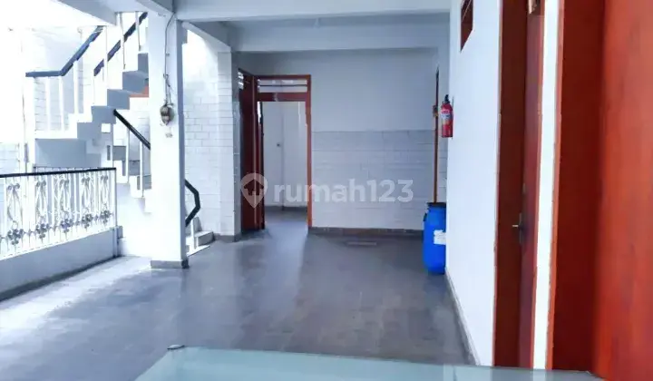 Ruko 3 Lt Strategis Tengah Kota Surakarta 2