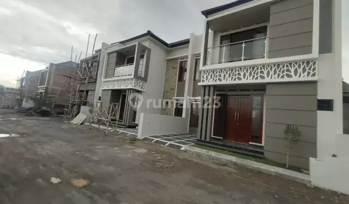 Cluster Design Modern 2lt Pesan Bangun Dekat Dr.oen Soba 2