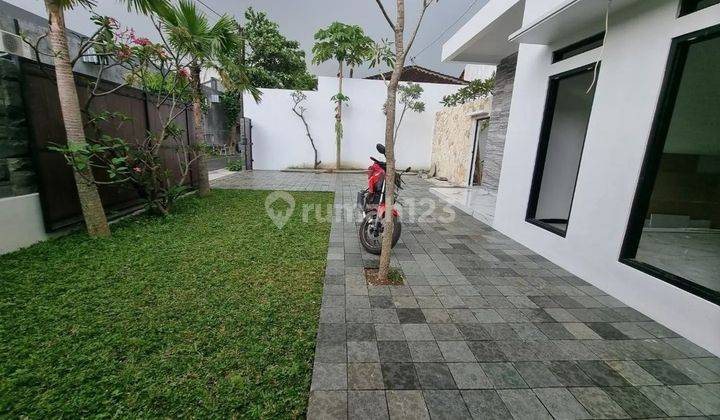 Villa Mewah 2 Lt Include Furnish Plus Kolam Renang