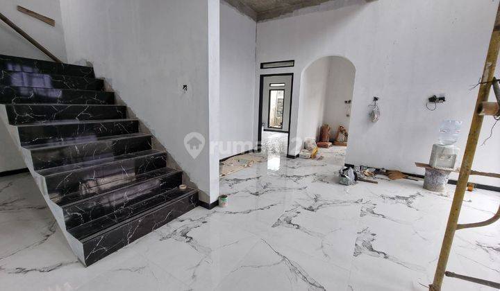 Villa Mewah 2 Lt Include Furnish Plus Kolam Renang