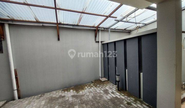 Kontrakan Rumah Cantik 2Lt Semi Furnished Cluster  4