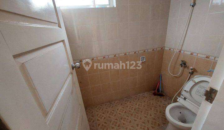 Kontrakan Rumah Cantik 2Lt Semi Furnished Cluster  18