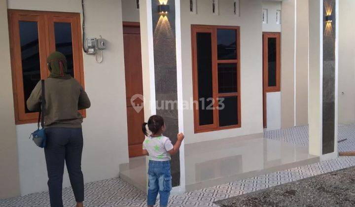 Rumah Baru On Progres Fasad Modern Dekat Kuliner 6