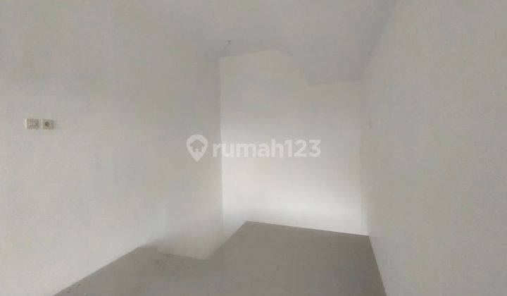 Rumah Baru 2Lt Pesan Bangun Dekat Pusat Bisnis Karanganyar 11
