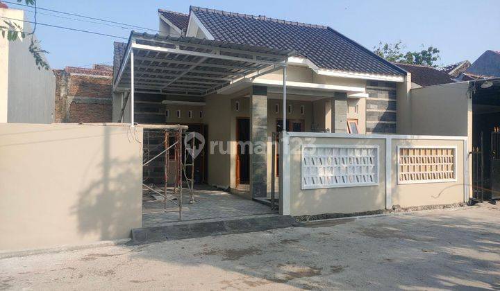Rumah Baru On Progres Fasad Modern Dekat Kuliner 1