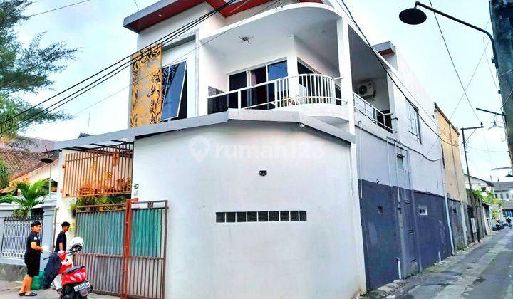 Rumah Bagus 2Lt Lingkungan Nyaman Akses Jalan Lebar 1