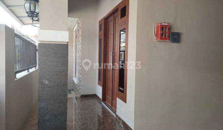 Rumah Cantik 2Lt Minimalis Modern Dekat Jl.Raya 2