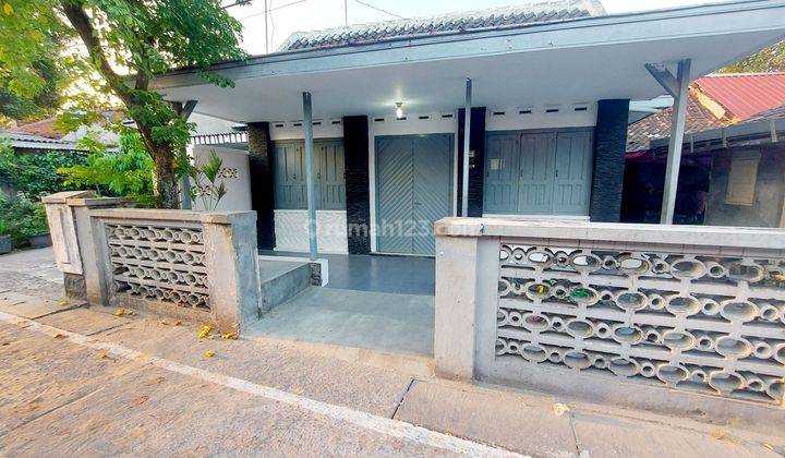 Kontrakan Rumah Strategis Dekat Jalan Raya  1