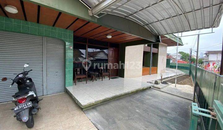 Rumah Hook Strategis Dekat Jalan Raya Slamet Riyadi 2