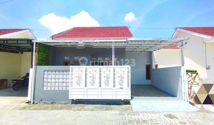 Rumah Baru Cantik Minimalis Dekat DPRD Karanganyar 2