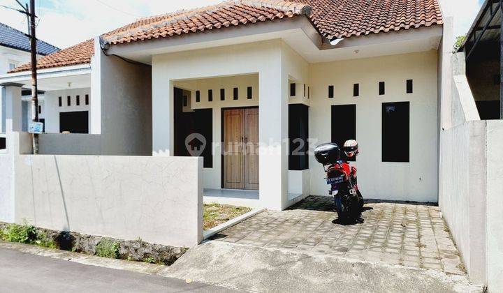 Rumah Cantik Nyaman Area Perkampungan Gedongan 1