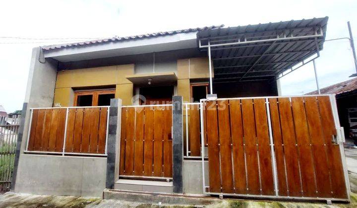 Rumah Baru Ready Dekat Kampus UNISRI Kadipiro 1