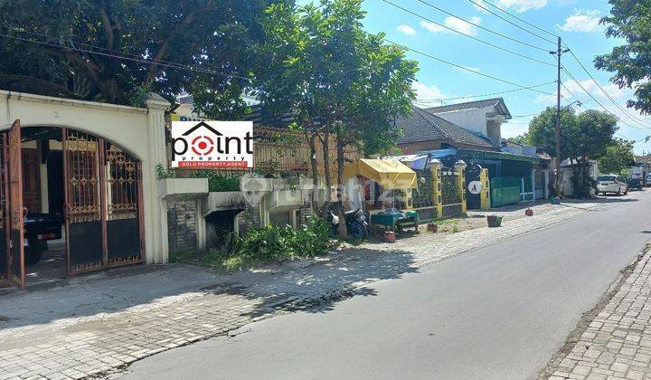 Rumah 2 Lantai Tepi Jalan Siap Huni Strategis Di Grogol Sukoharjo 1