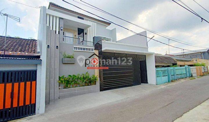 Town House Luxury 2Lt Dekat Kampus Dan RSDO RSDM Solo 2