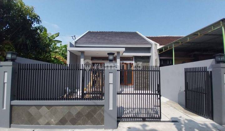 Rumah Baru Cantik Strategis Dekat Gate In/Exit Tol Klodran