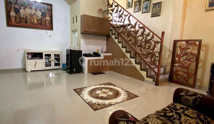 Rumah 2Lt Cantik Mewah Include Perabot Interior Modern 2