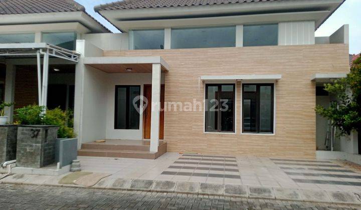 Rumah Baru Ready Cluster Elite Area Kartosuro Dekat Kampus  1