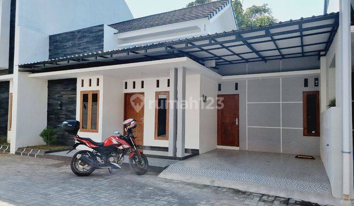 Kontrakan Rumah Baru Cluster Cantik Area Colomadu Dekat Jl Raya 1