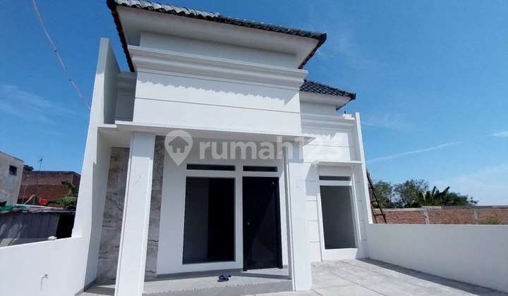Rumah Baru Pesan Bangun Strategis Kota Solo Raya Rumah Baru Pesan Bangun Strategis Kota Solo Raya
