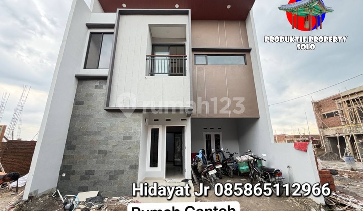Rumah Cantik 2Lt Medern Dekat Jalan Raya
