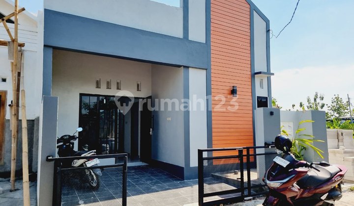 Rumah Cantik Ĝress Dekat Pasar Tradisional