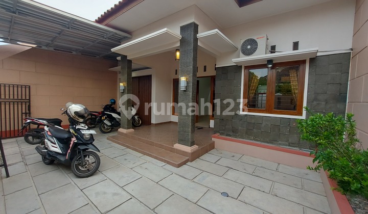 Kontrakan Rumah Mewah Strategis Dekat Gor Manahan