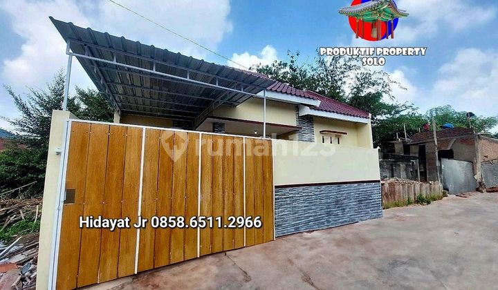 Rumah Baru Indent/ Pesan Bangun Dekat Kampus dan Rumah Sakit Solo