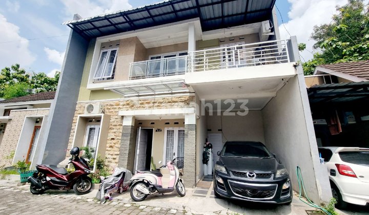 Rumah Cantik 2Lt Cluster Colomadu Dekat Exit Tol Rumah Cantik 2Lt Cluster Colomadu Dekat Exit Tol