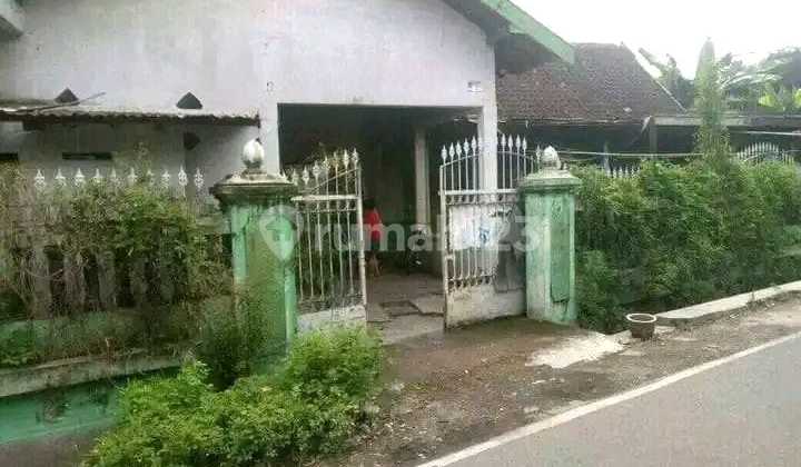 Strategic Boarding House in ***** City 2 Land Calculation Road 2