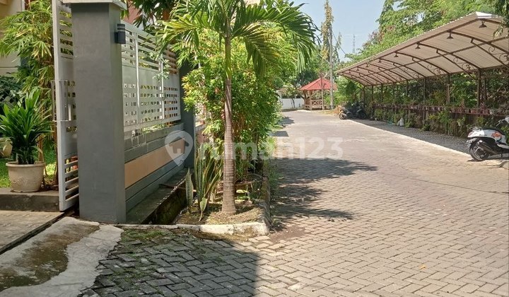 Beautiful 2-Story House Ready to Occupy Furnished by the Highway Beautiful 2-Story House Ready to Occupy Furnished by the Highway