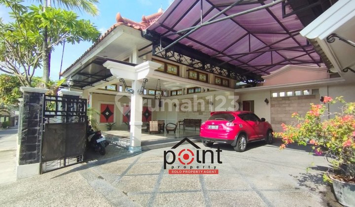 Rumah Besar Mewah Include Furnished Strategis Kota Solo Rumah Besar Mewah Include Furnished Strategis Kota Solo