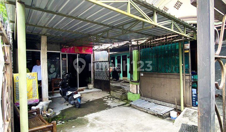 Active Boarding House Jebres Near Hospital and Solo City Campus 2