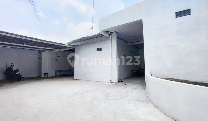 Kost Baru Strategis Tengah Kota Solo Dekat Mall