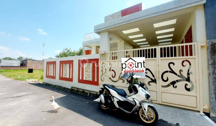 Rumah Minimalis Modern Strategis.dan Terawat Dekat Jln Raya Lawu