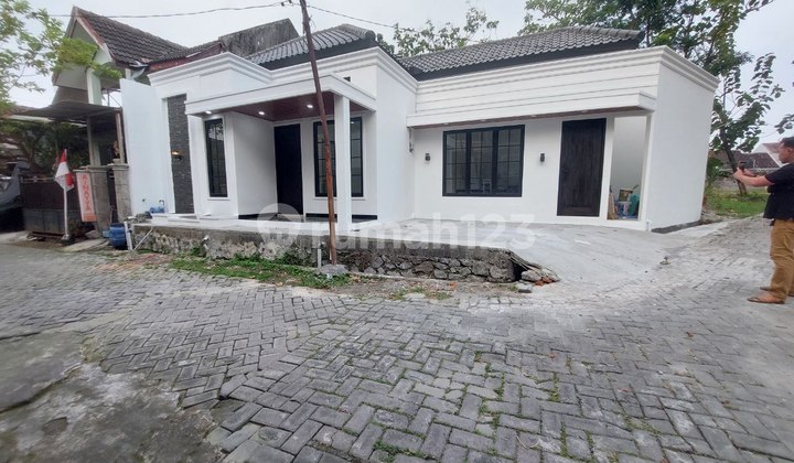 Rumah Clasic Mewah On Progres Finishing Dekat Kampus Uns 2