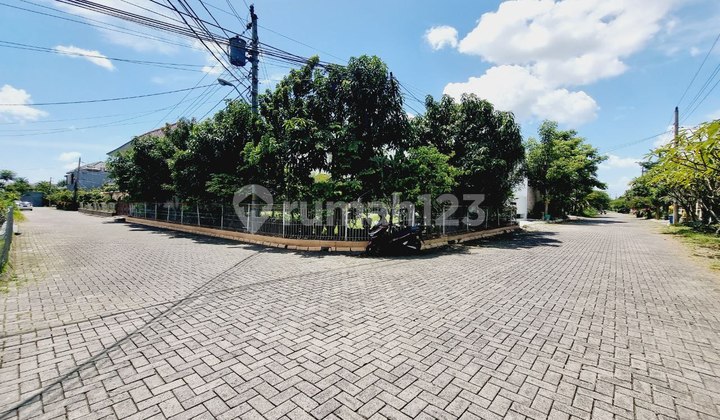 Tanah Strategis Area Premium Kawasan Cluster Elite Dekat Mall