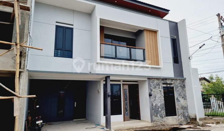 Rumah Cantik Baru Dekat Supermarket dan Kampus Strategis Murah