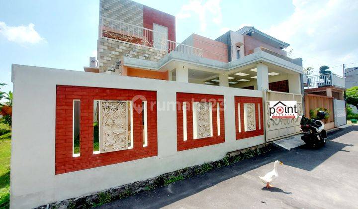 Rumah Minimalis Modern Strategis.dan Terawat Dekat Jln Raya Lawu