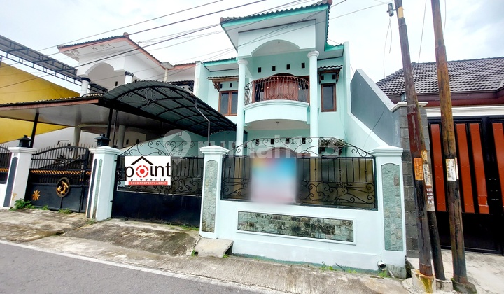 Nice 2-Story House Rental Sumber Near Main Road Toll Exit