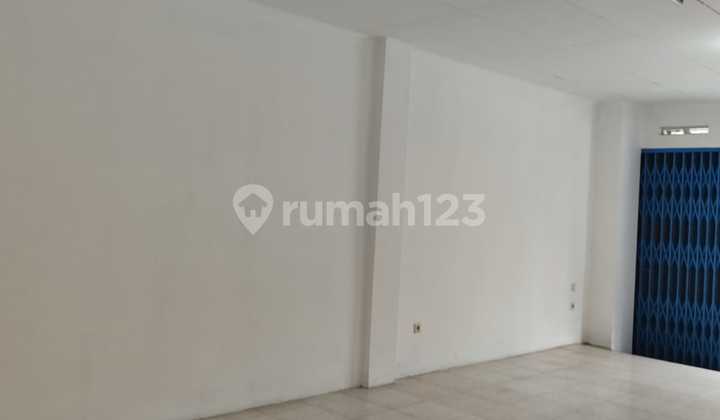 3-Story Shophouse in Tangerang City