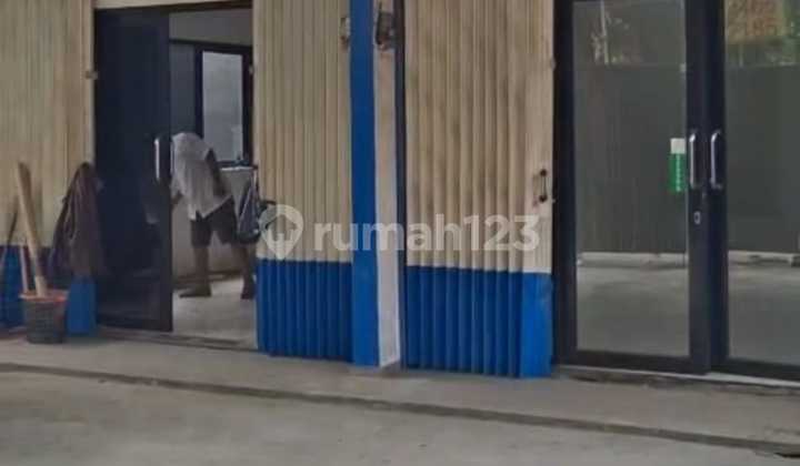 Ruko Gandeng Pinggir Jalan Bebas Ormas