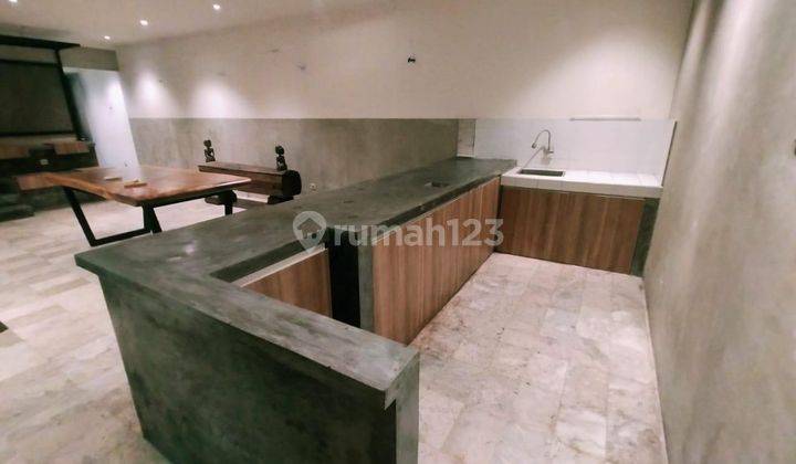 Ruko Pinggir Jalan Raya di Kemang Timur Jakarta Selatan 2