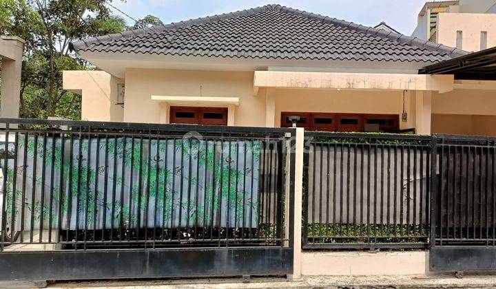 Dijual Rumah Hook Boulevard Lokasi Strategis di Taman Peninsula Pekayon Bekasi  1