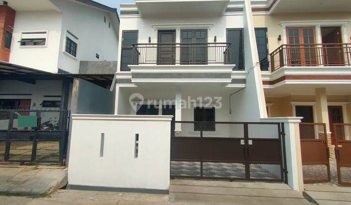 Dijual Rumah 2 Lantai Bangunan Baru di Jati Asih Bekasi  1